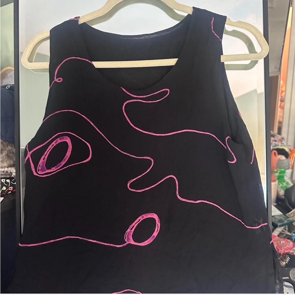 Vintage Yoshi Black Tank Top with Pink Abstract Design